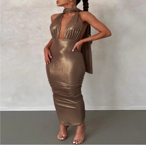 So wählen Sie das perfekte lange Abendkleid für jeden Anlass