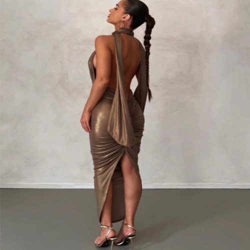 Machen Sie einen bleibenden Eindruck mit dem richtigen langen Abendkleid